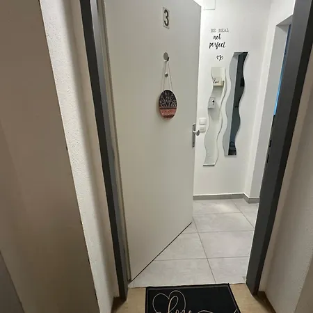 Apartment Chill