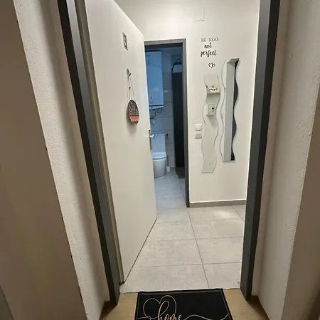 Apartment Chill